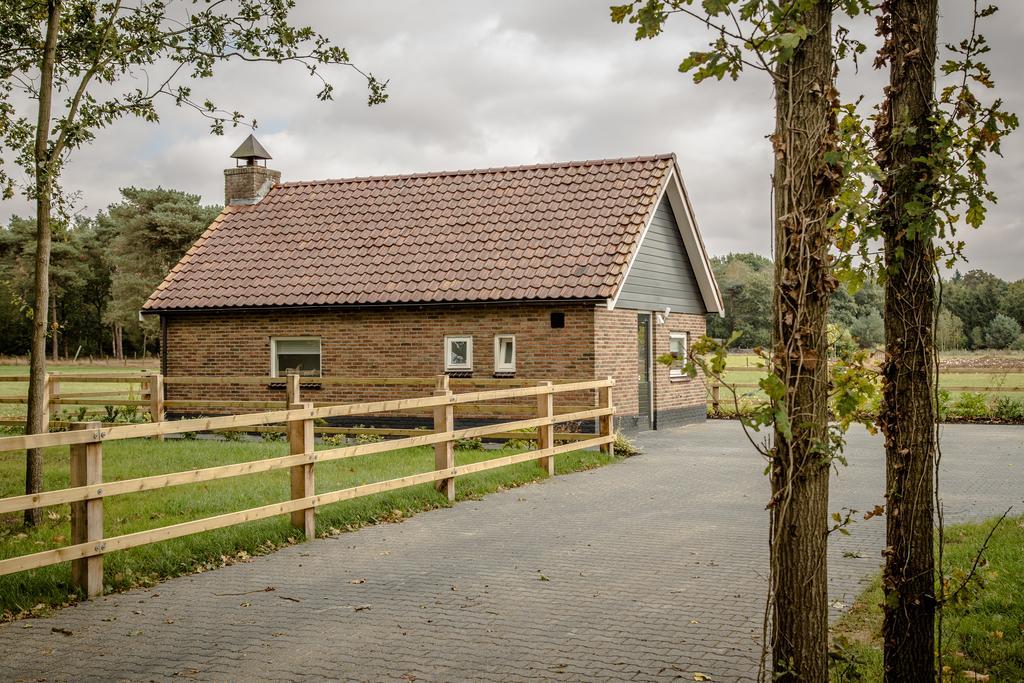 Het Kleine Landgoed Villa Haarle Exteriör bild