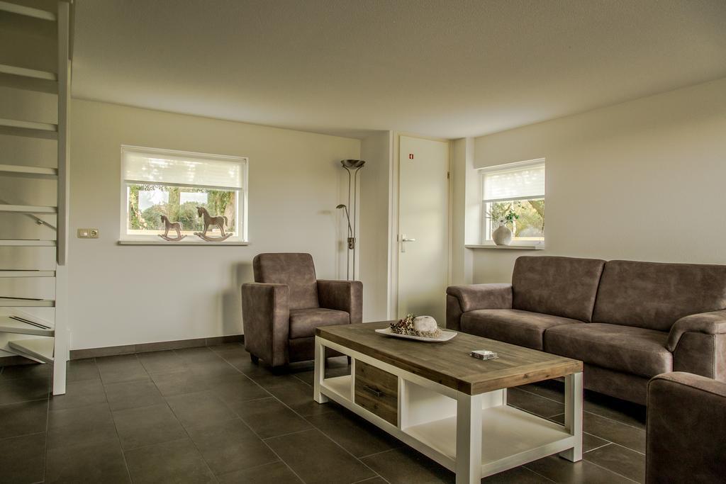 Het Kleine Landgoed Villa Haarle Exteriör bild