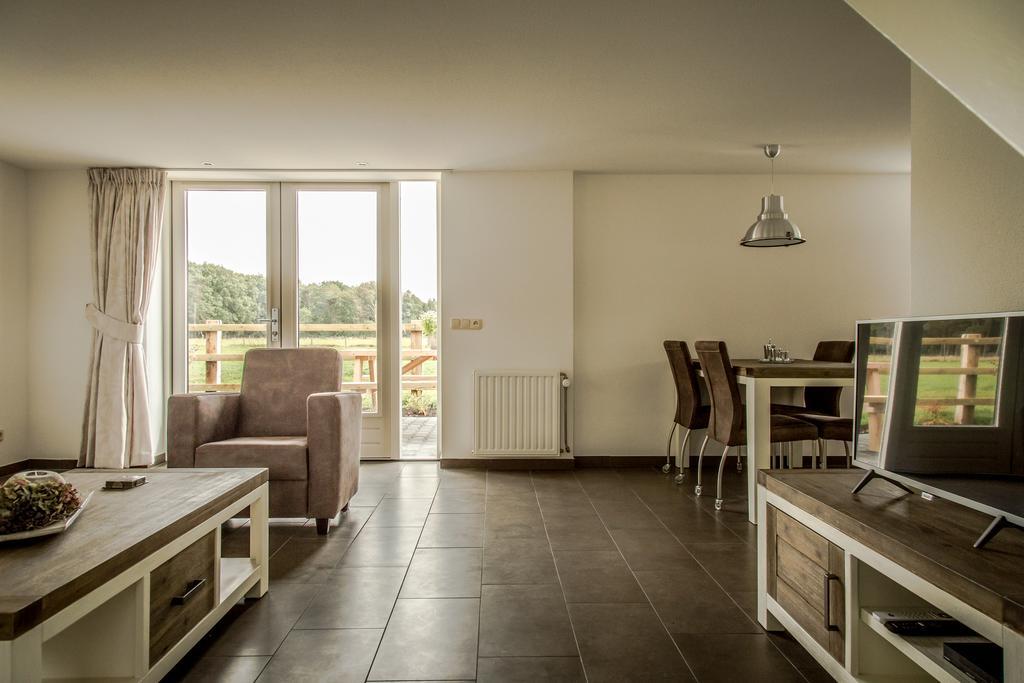 Het Kleine Landgoed Villa Haarle Exteriör bild